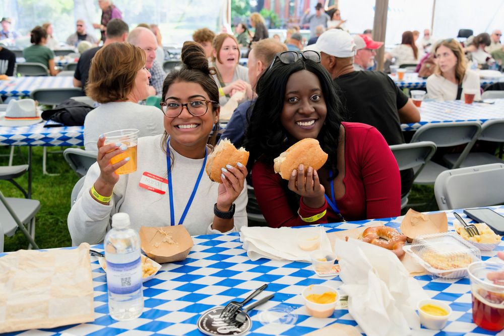 Chute, O’Malley, Knobloch & Turcy Sponsors Yelp Oktoberfest Event in Naperville 2 ns3